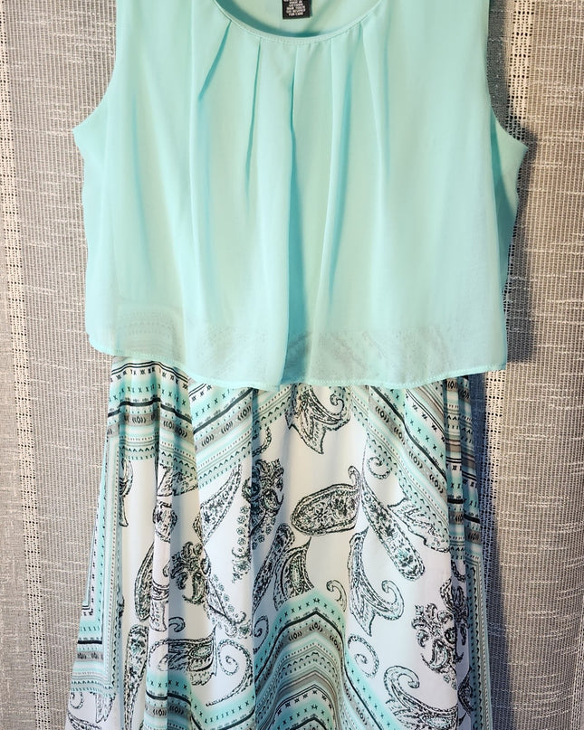 Rue 21 Mint Green Top Open Back Paisley Print Handkerchief Hem Dress