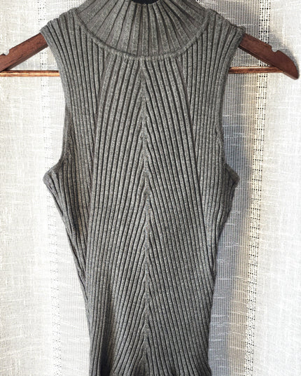 International Concepts INC Gray Ribbed Sleeveless Mock Turtleneck