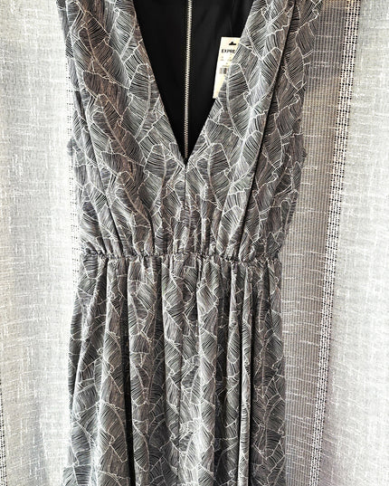 New Express Sleeveless Open Back Geometric Dress