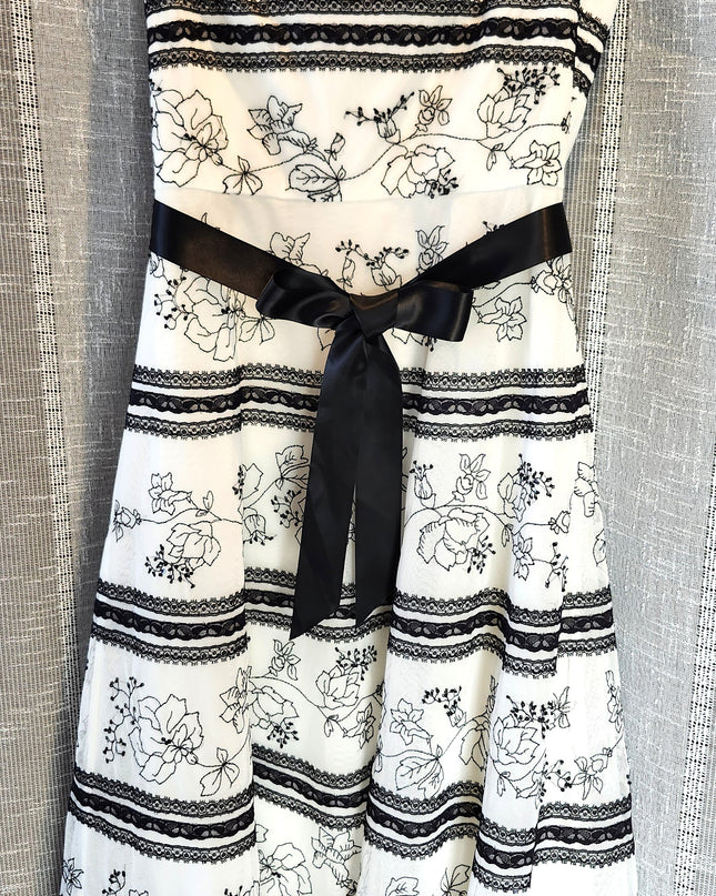 BCBG Max Azria Strapless Corset Black Embroidered White Tulle