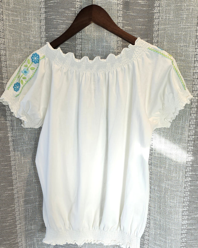 Dressbarn Adorable Puff Sleeve Embroidered Turquoise Flower Tie Front Peasant Top