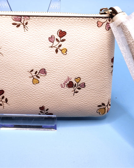 New Coach Heart Print Corner Strap Wristlet