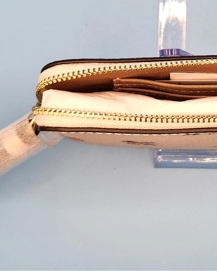 New Coach Heart Print Corner Strap Wristlet