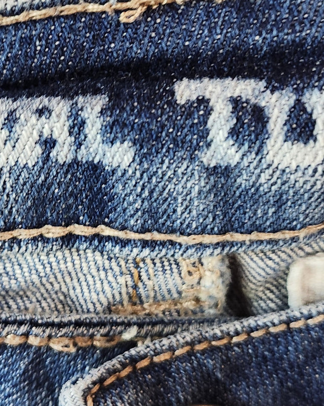 Vintage Y2k Cowgirl Tuff Co. "Blessed" Series Cross Embroidered Light Wash Jeans