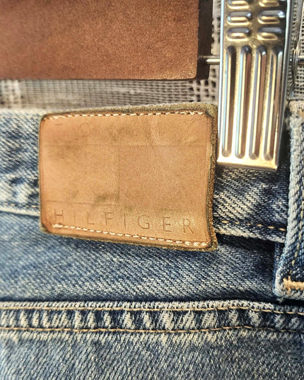 Vintage EUC Tommy Hilfiger High-Rise Mom Jeans with Straight Leg - Medium Wash - Size 28
