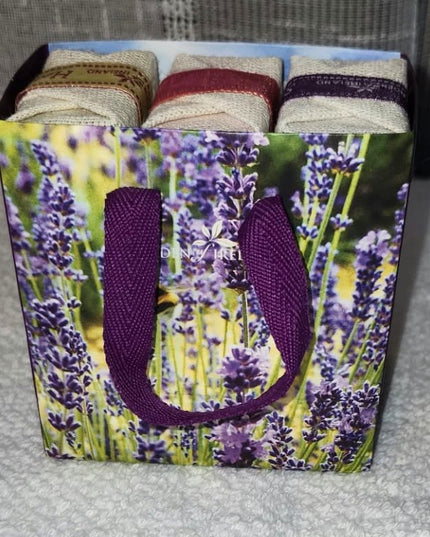NWT Garden of Ireland 3-Piece Luxury Soap Bar & Tote Gift Set