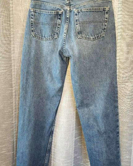 Vintage EUC Tommy Hilfiger High-Rise Mom Jeans with Straight Leg - Medium Wash - Size 28