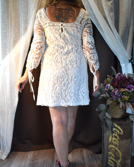 Anthropologie Vintage Inspired Solitaire by Ravi Khosla White Lace Boho Crochet Mini Shift Dress