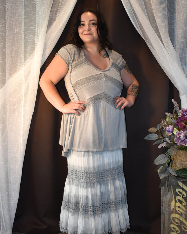 Vintage Y2k Metrowear Boho Tie-Dye Gray & White Crochet Trim Tiered Maxi Skirt
