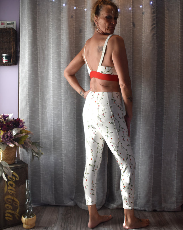 Pure Lux by Fabletics Trellis Floral All Day Everyday Matching Work Out Set