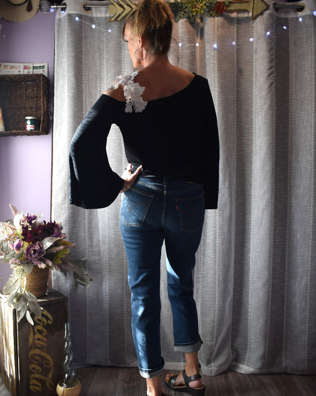 Levi's Wedgie Straight Leg Button Fly Vintage Inspired Butt Lifting Effect High Rise Jeans