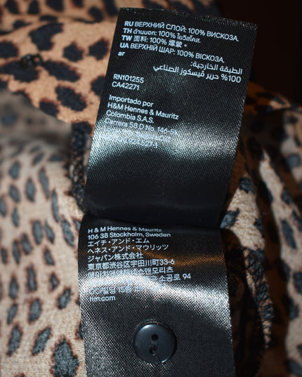 New H&M Cheetah Print Button Front Button Sleeves and Side Waist Ties