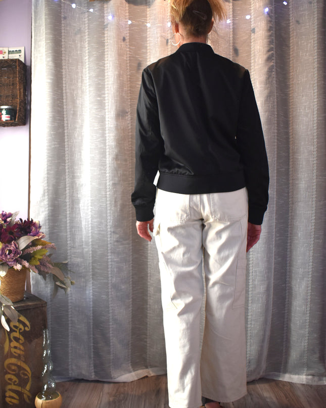 New H & M Cream Colored Cargo Jeans