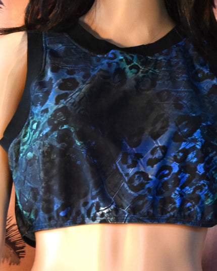 New Hapari UPF 50+ Two-Piece Black & Blue Leopard Sport Midkini Athletic Crop Tankini Top & Black Cinch Swim Skirt with Built-in-Brief
