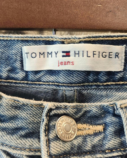 Vintage EUC Tommy Hilfiger High-Rise Mom Jeans with Straight Leg - Medium Wash - Size 28